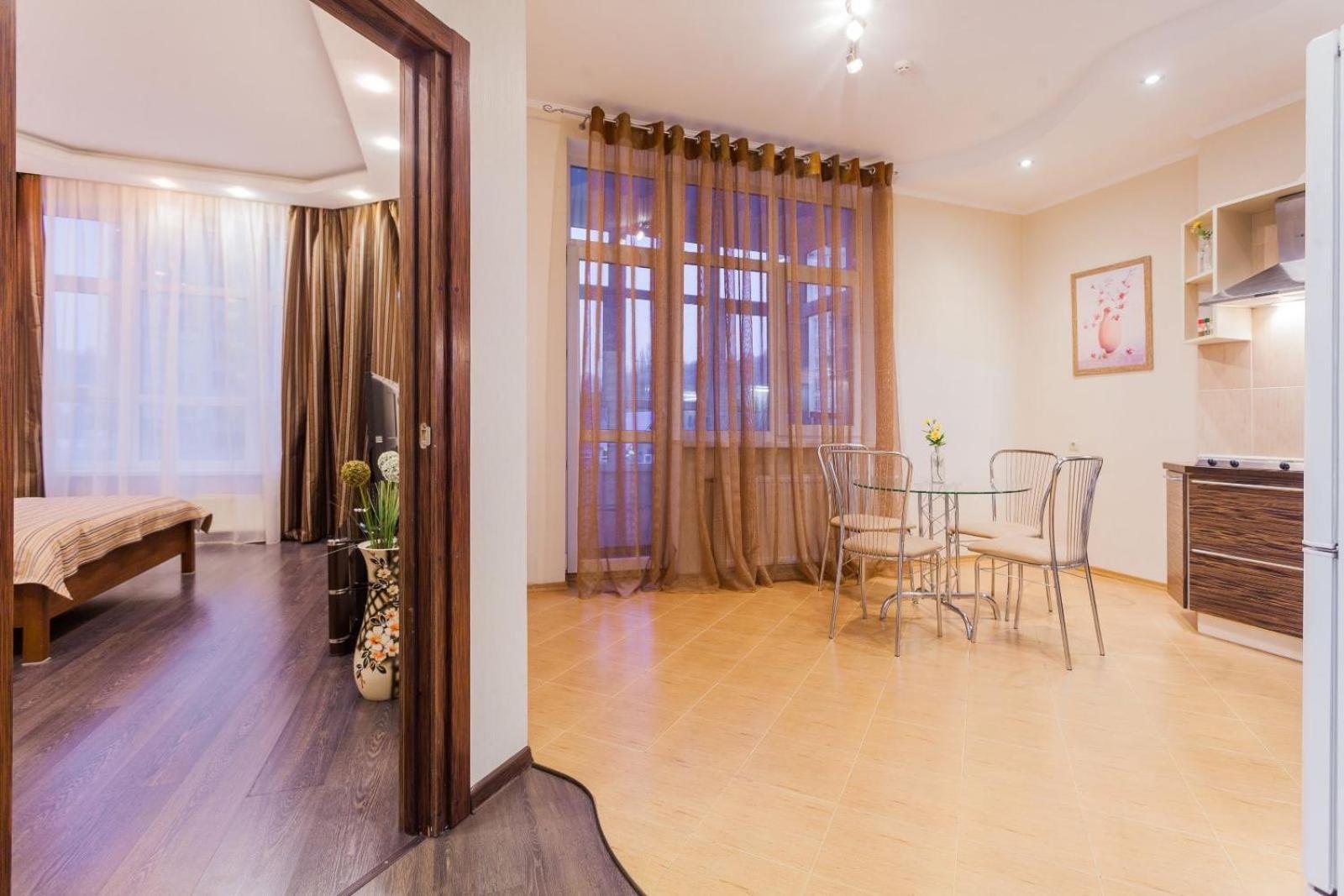 Navit Apartments With Breakfast,Near The Railway Station, The City Center, The Park Kyiv Exterior photo